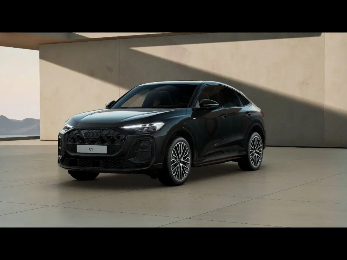 Audi Q5 Sportback nuova a Firenze