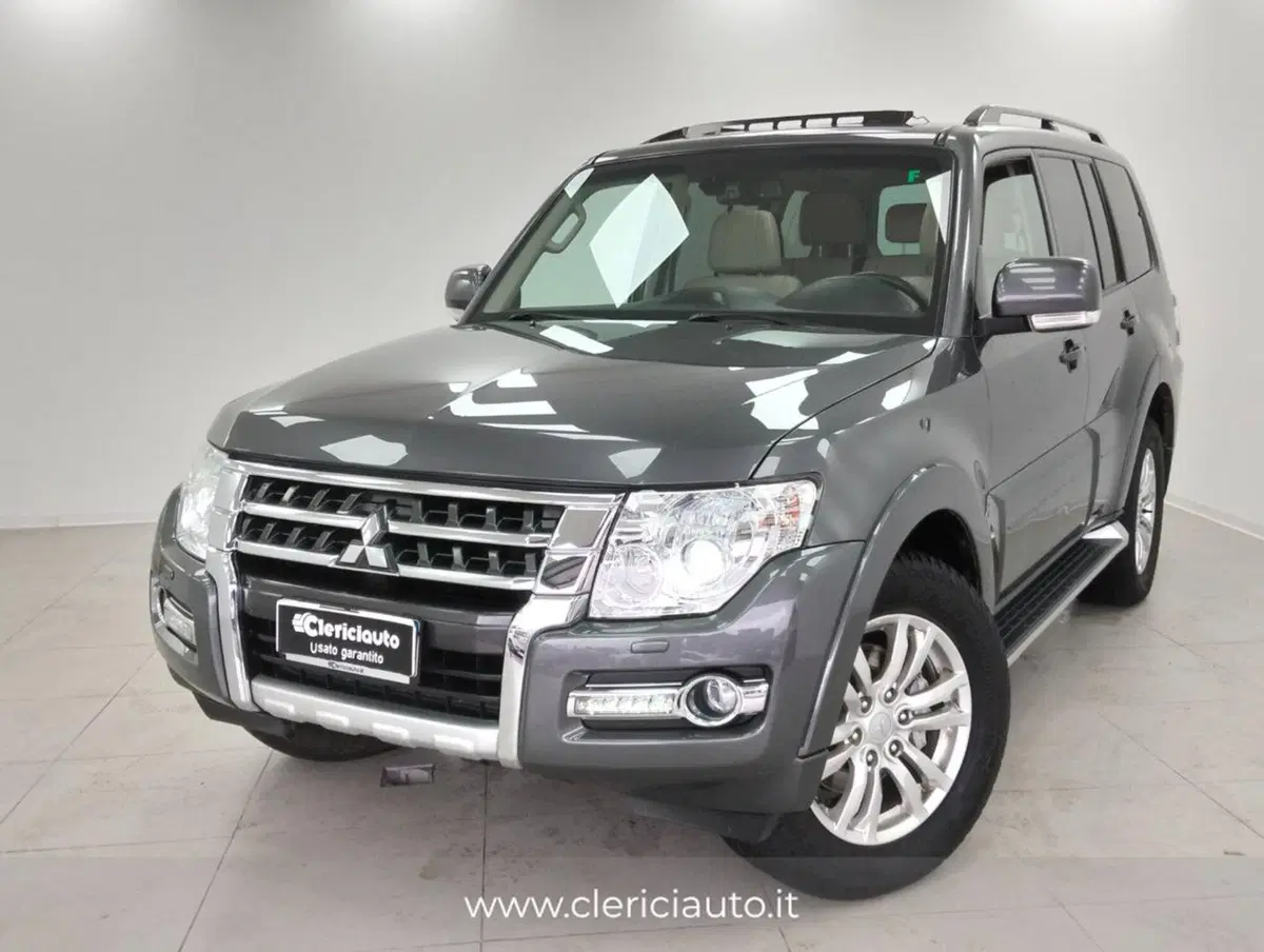 Mitsubishi Pajero usata a Como