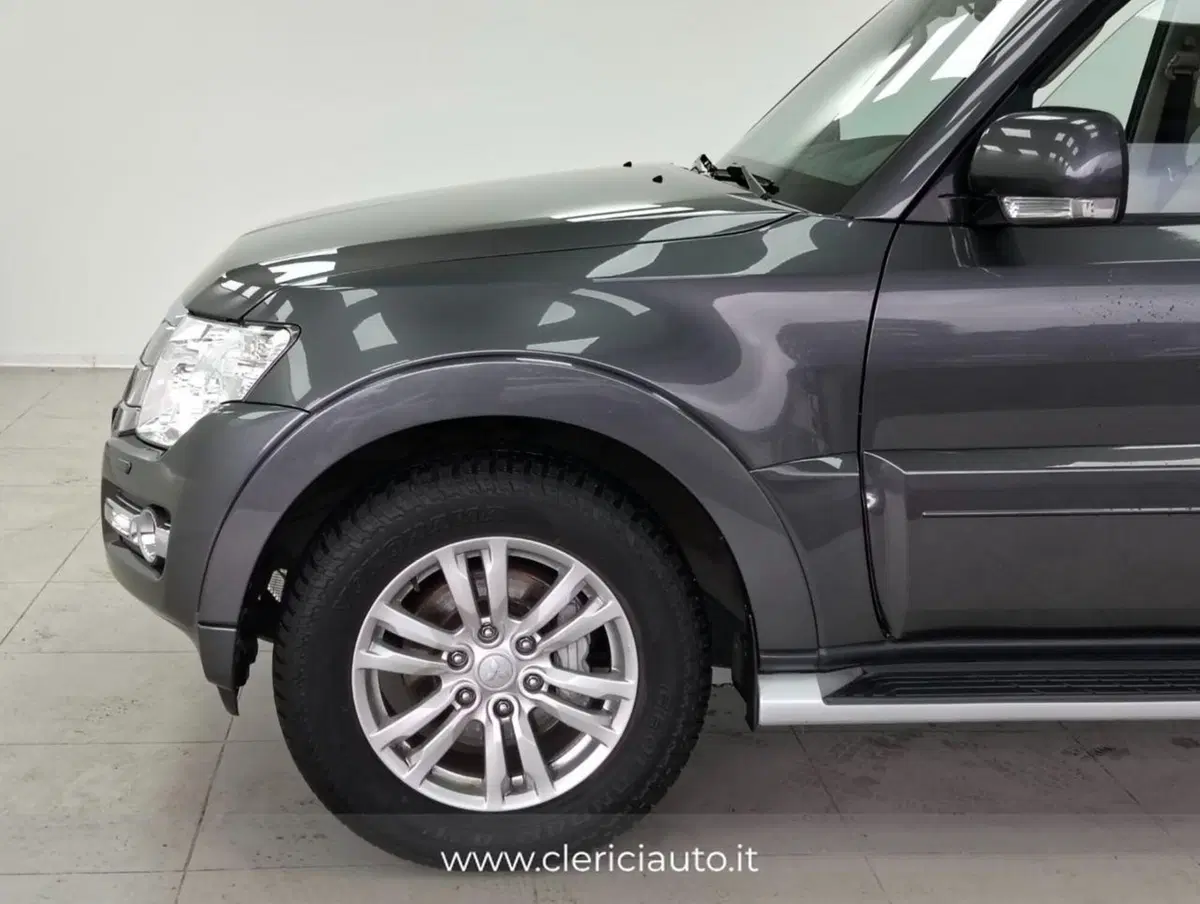 Mitsubishi Pajero usata a Como (10)