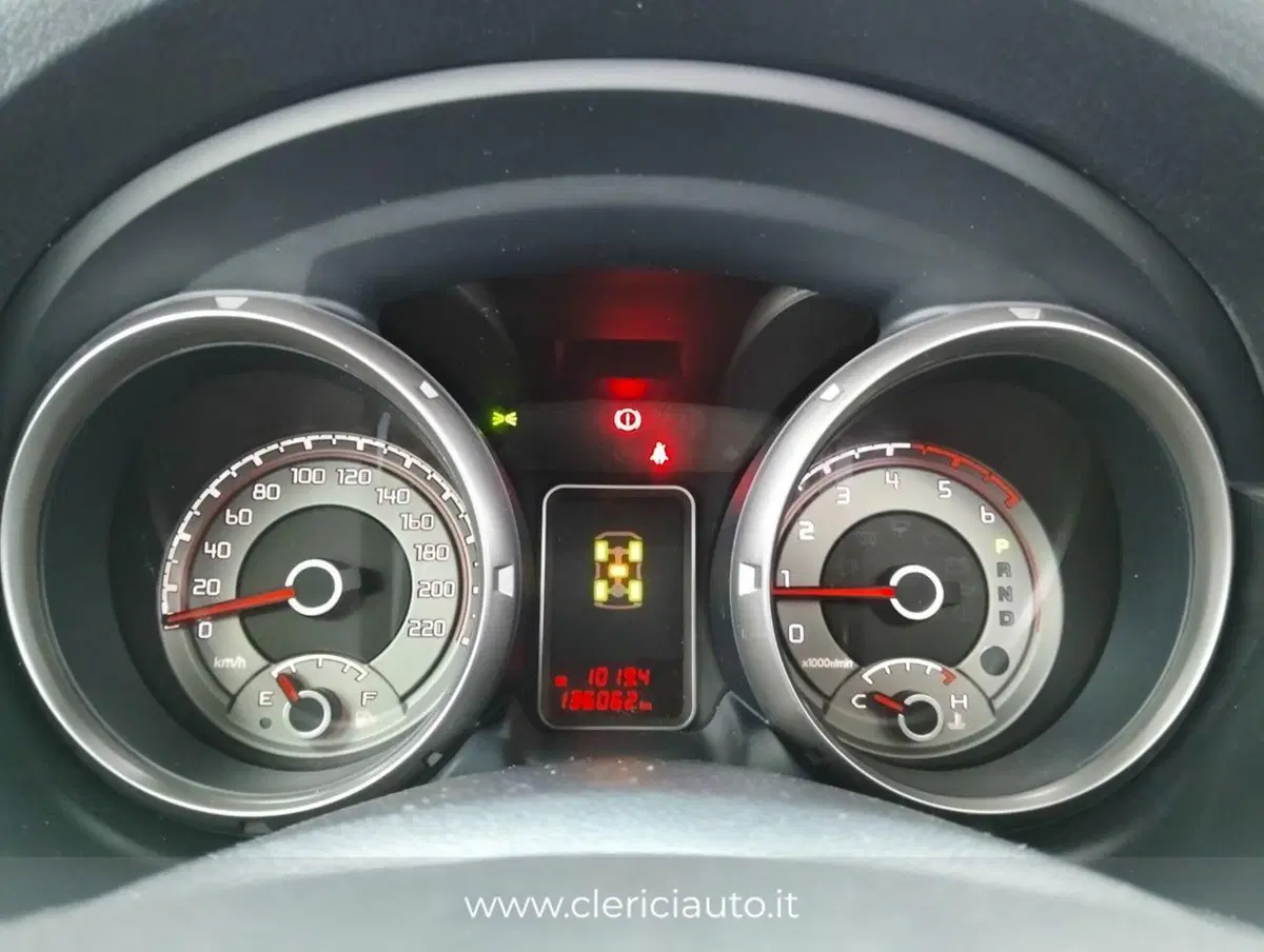 Mitsubishi Pajero usata a Como (12)