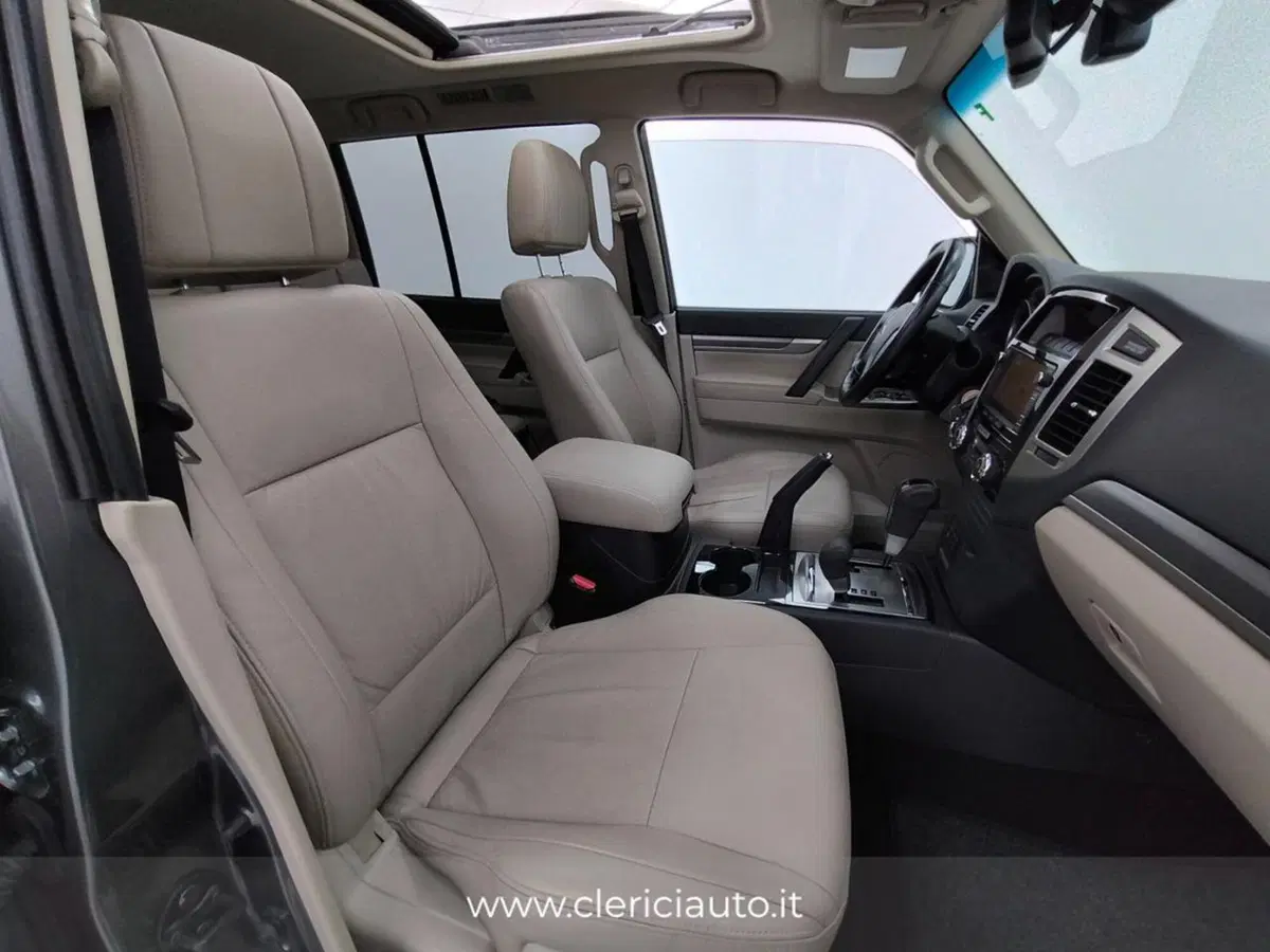Mitsubishi Pajero usata a Como (4)