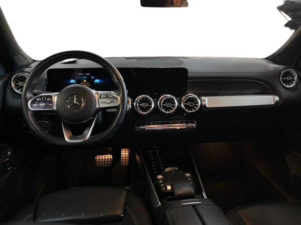 Mercedes-Benz GLB usata a Bari (8)