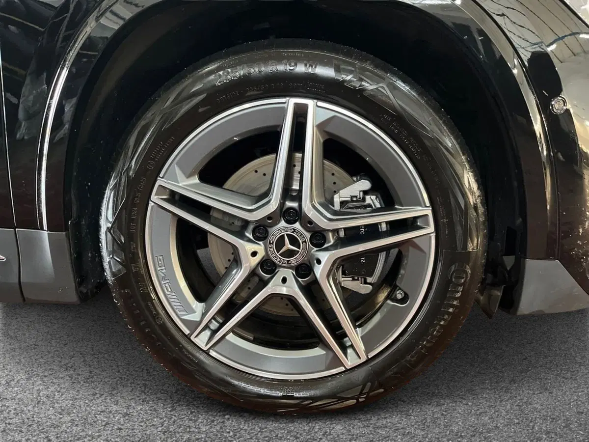Mercedes-Benz GLA SUV usata a Bari (6)
