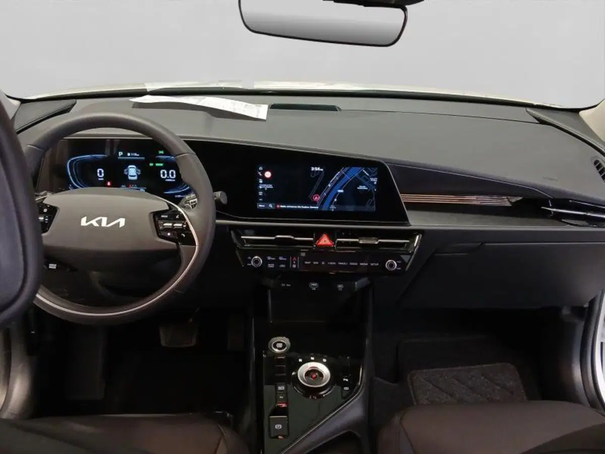 Kia Niro nuova a Genova (11)