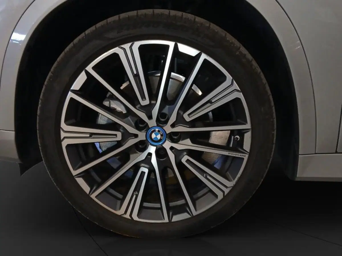BMW X1 usata a Genova (18)
