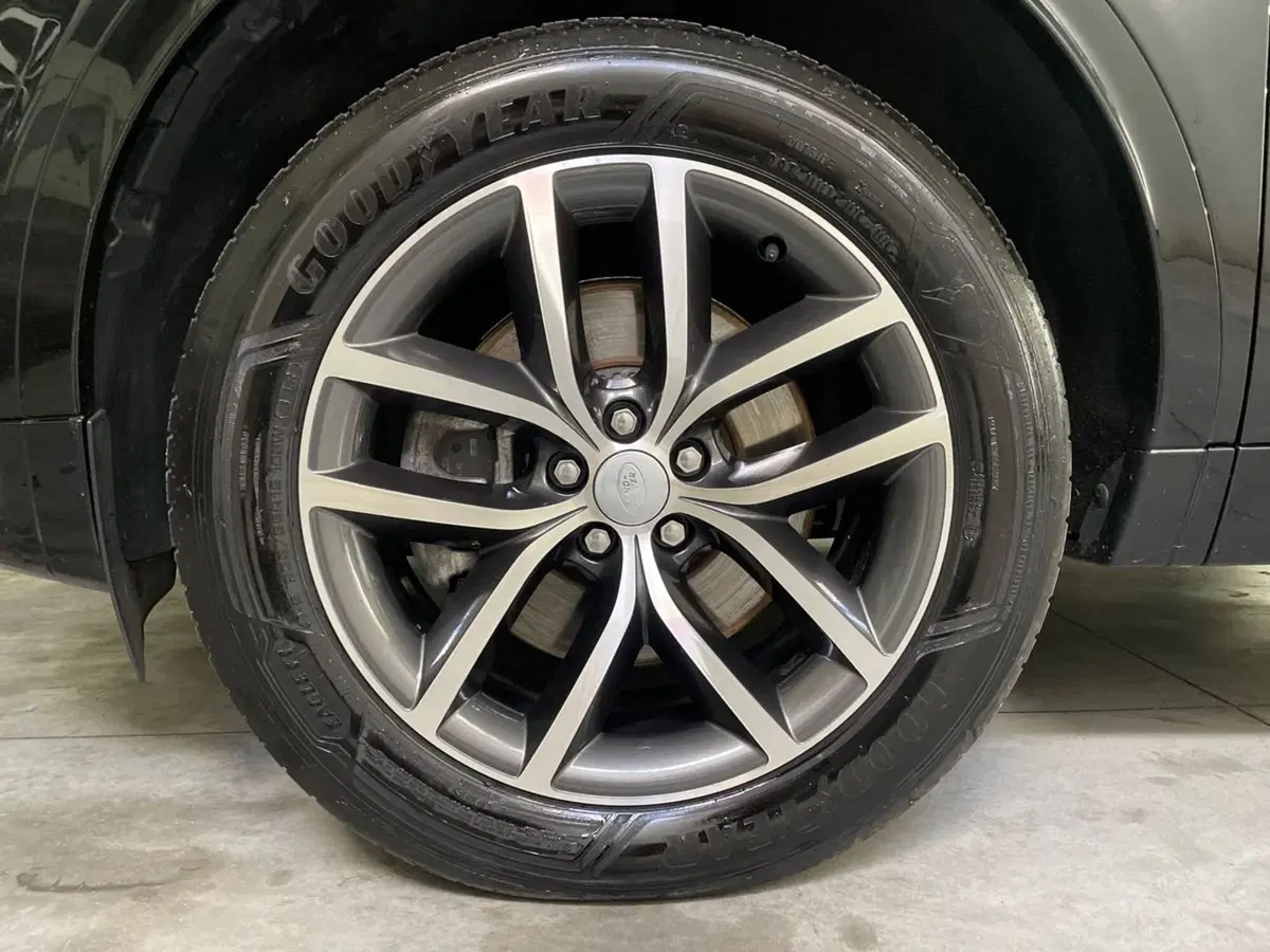 Land Rover Discovery Sport usata a Ancona (7)