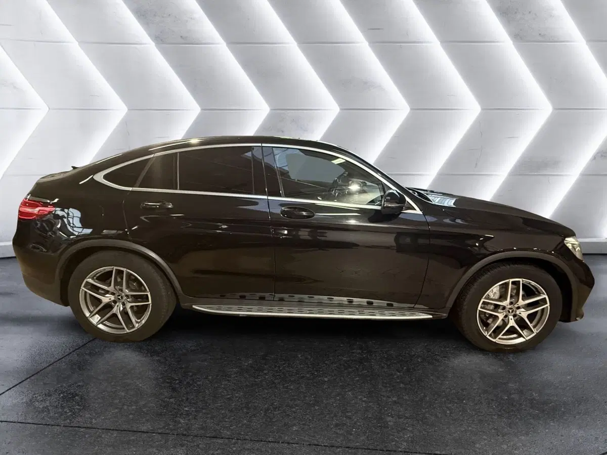 Mercedes-Benz GLC Coupé usata a Napoli (5)