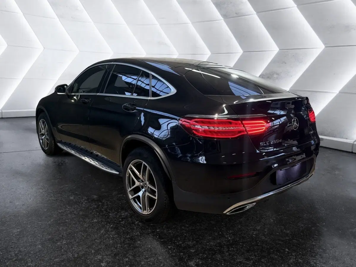 Mercedes-Benz GLC Coupé usata a Napoli (7)