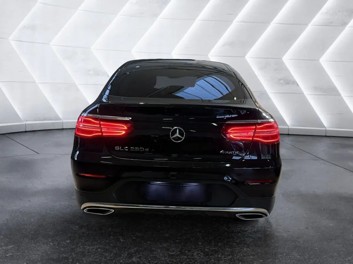 Mercedes-Benz GLC Coupé usata a Napoli (8)