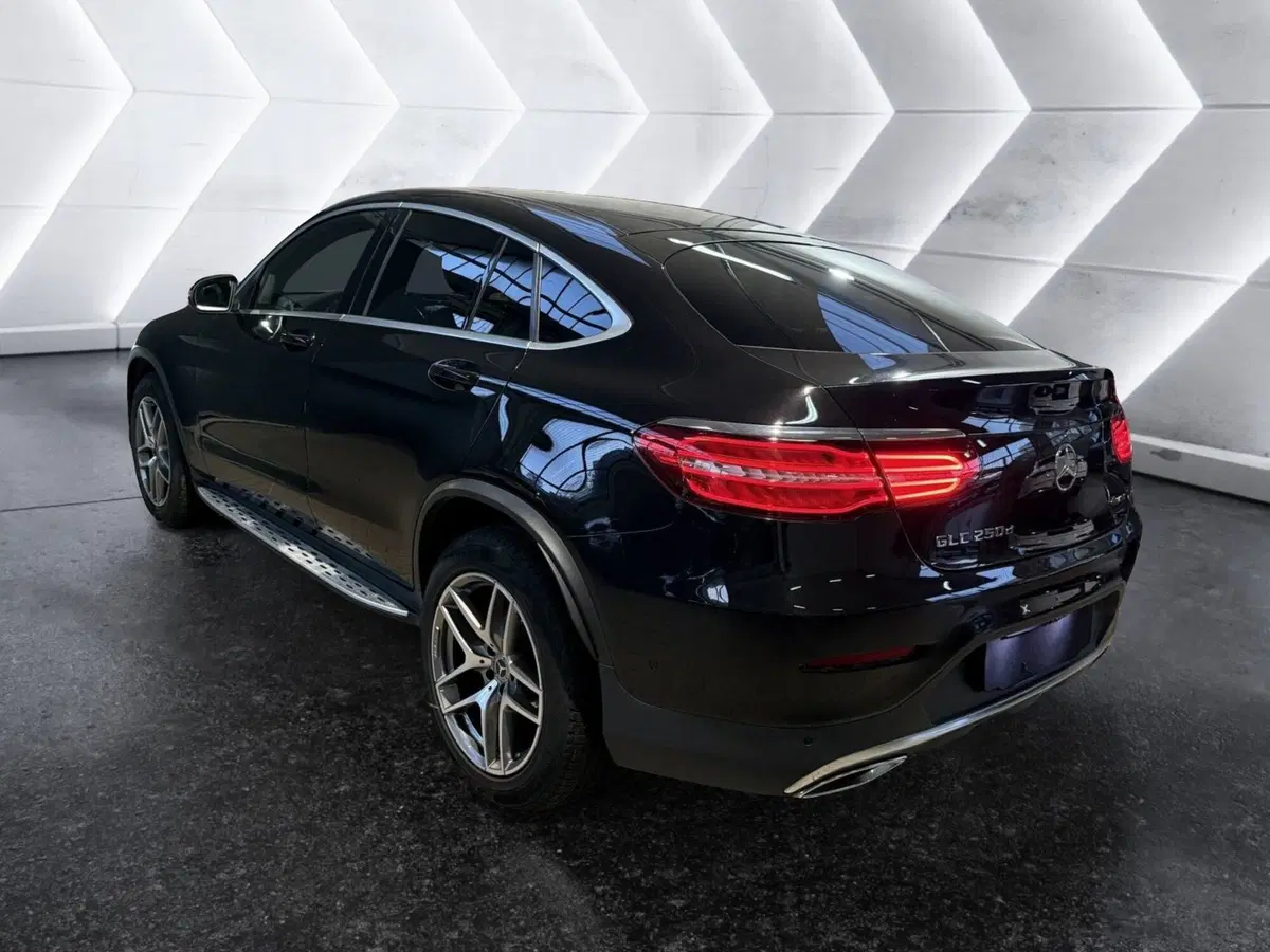 Mercedes-Benz GLC Coupé usata a Napoli (9)