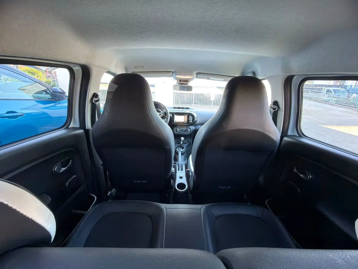 Renault Twingo usata a Pavia (12)