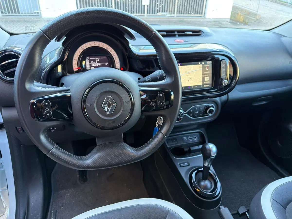 Renault Twingo usata a Pavia (9)