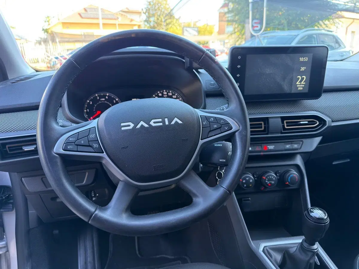 Dacia Sandero usata a Pavia (11)