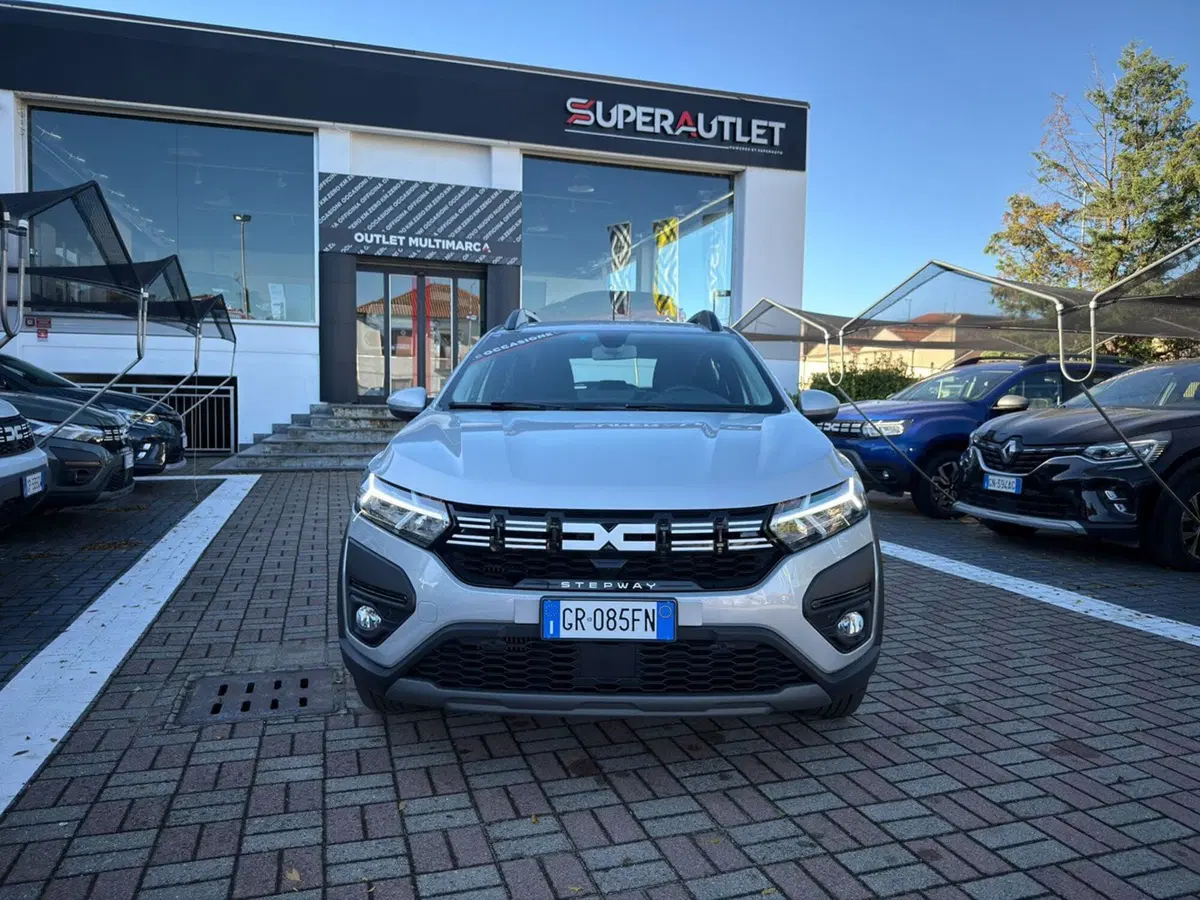 Dacia Sandero usata a Pavia (15)
