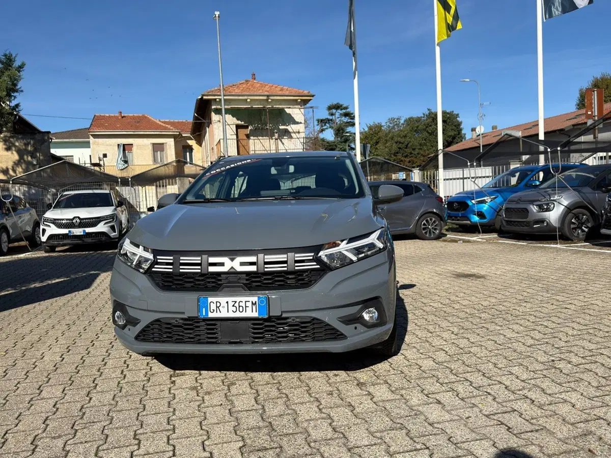 Dacia Sandero usata a Pavia (18)