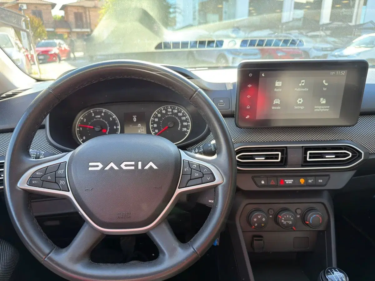 Dacia Sandero usata a Pavia (8)