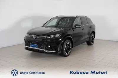 Volkswagen Tiguan 2.0 tdi R-Line 4motion 193cv dsg del 2025 usata a Citta' della Pieve