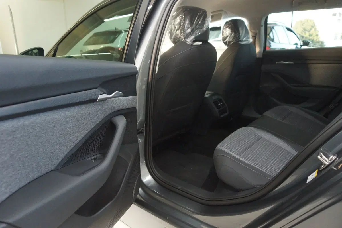 Skoda Superb nuova a Torino (20)