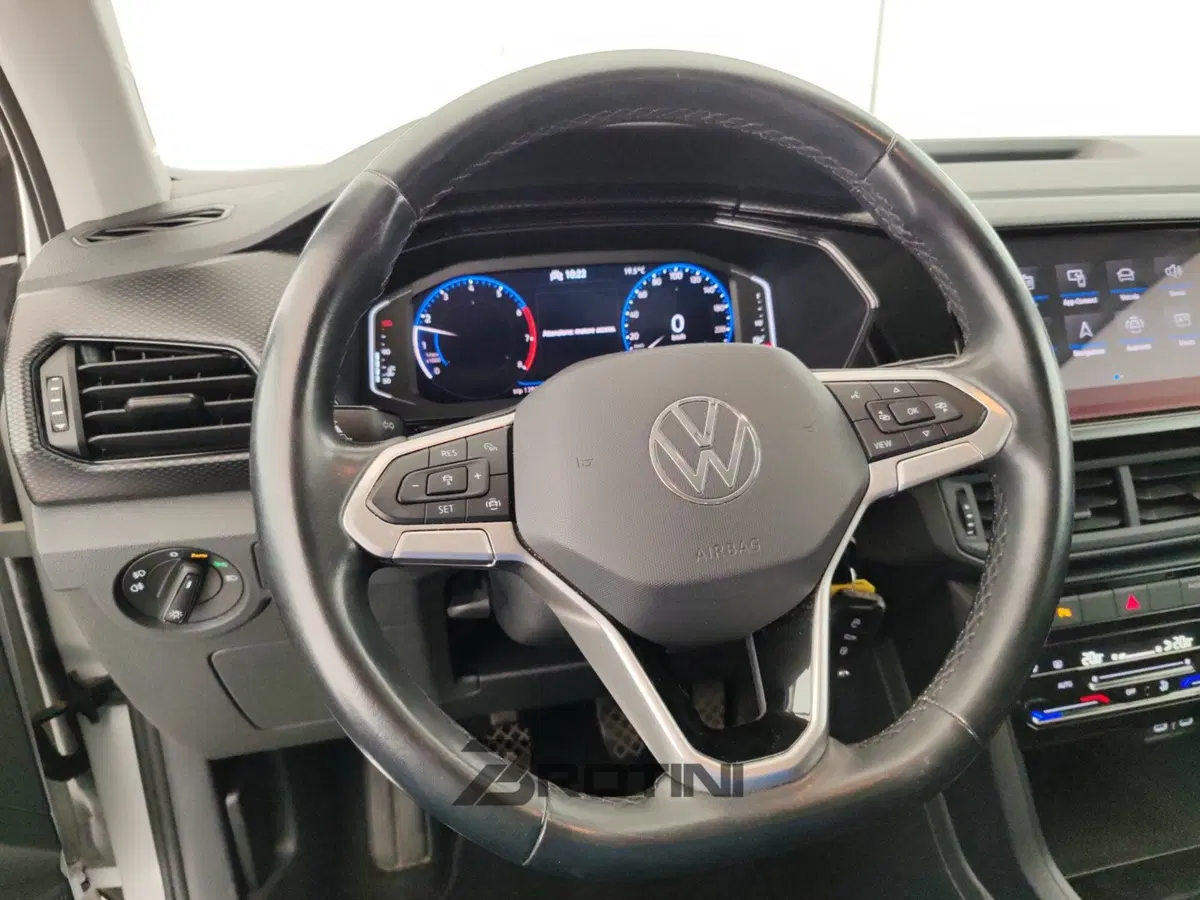 Volkswagen T-Cross usata a Massa-Carrara (14)