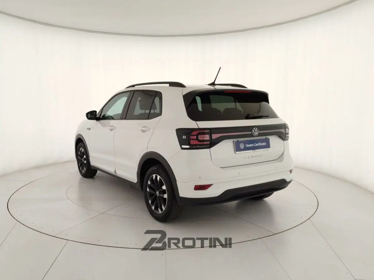 Volkswagen T-Cross usata a Massa-Carrara (2)