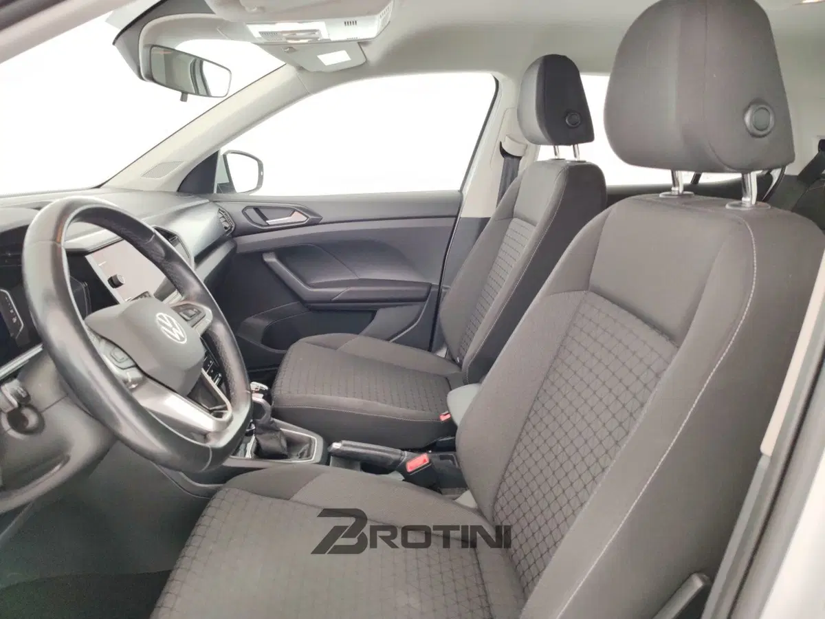 Volkswagen T-Cross usata a Massa-Carrara (7)