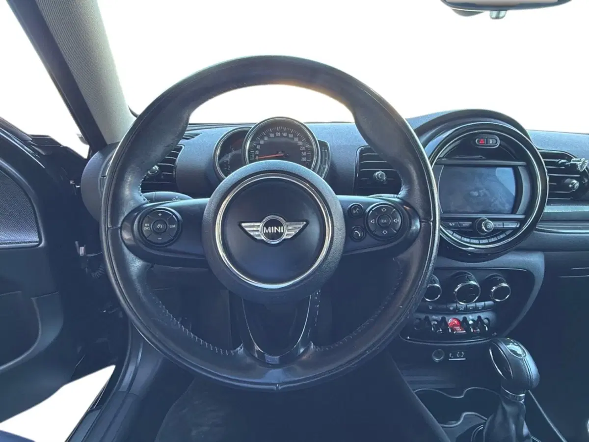 MINI Mini Clubman usata a Brindisi (12)