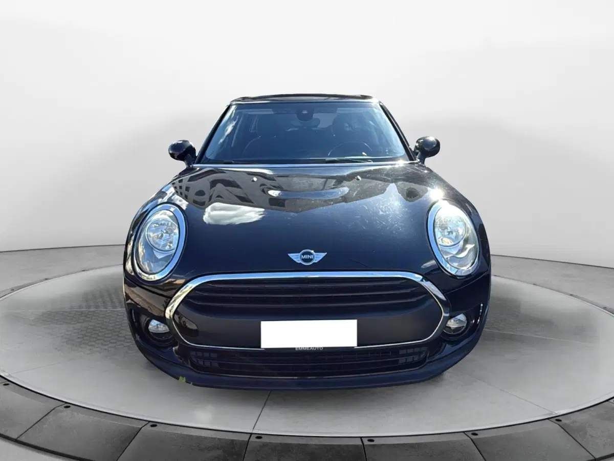 MINI Mini Clubman usata a Brindisi (5)