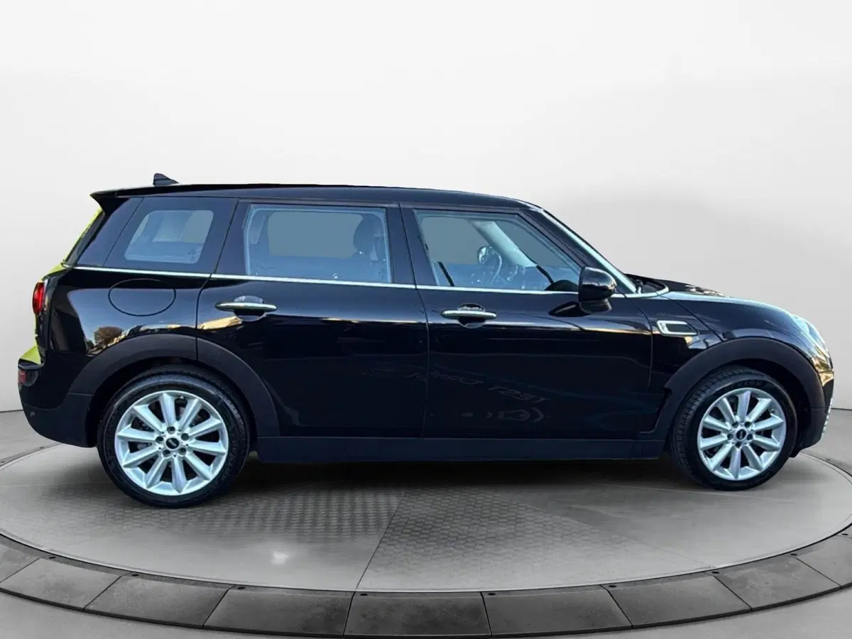 MINI Mini Clubman usata a Brindisi (7)