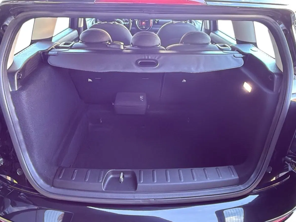 MINI Mini Clubman usata a Brindisi (8)