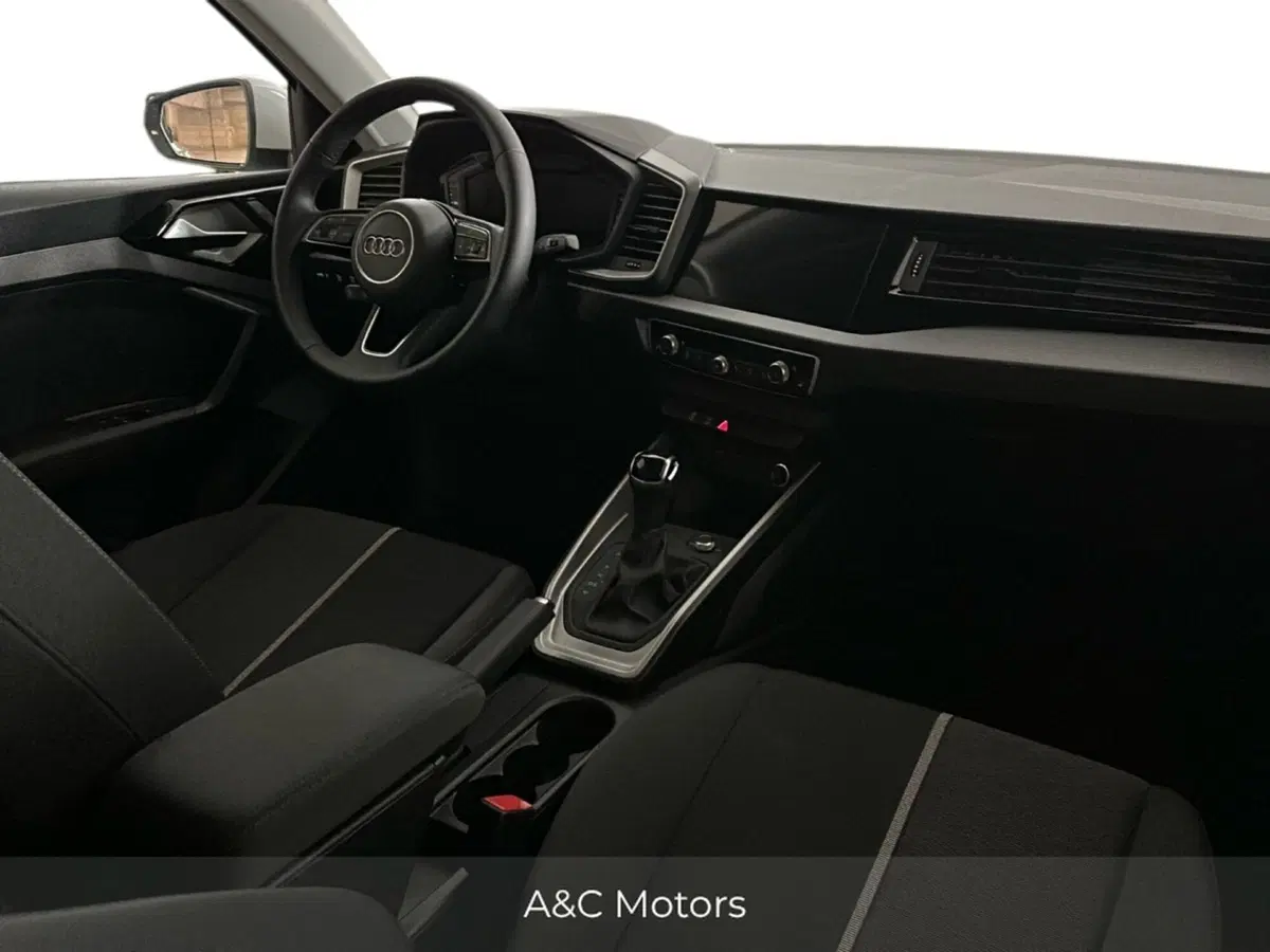 Audi A1 allstreet usata a Caserta (10)