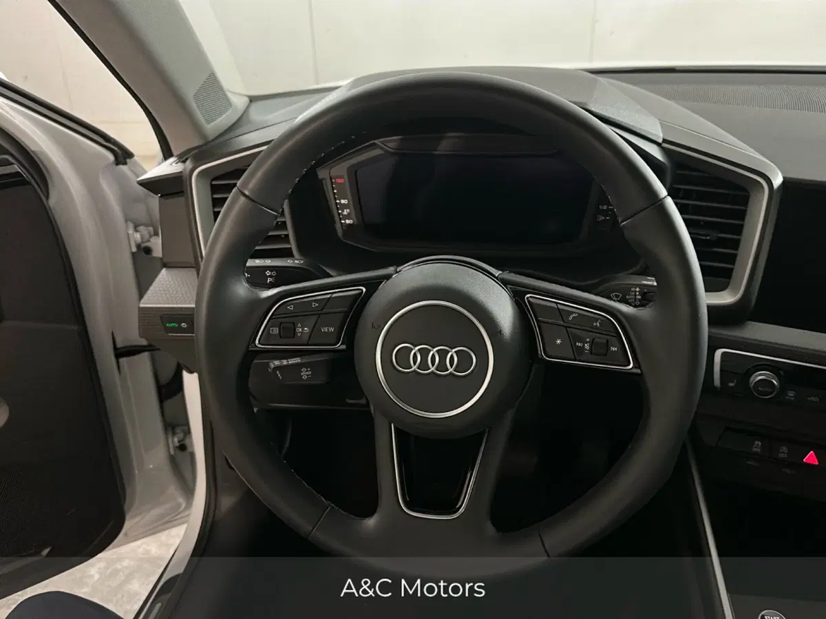 Audi A1 allstreet usata a Caserta (11)