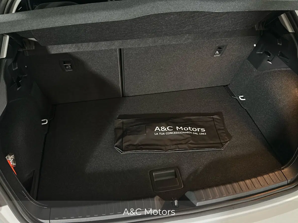 Audi A1 allstreet usata a Caserta (18)