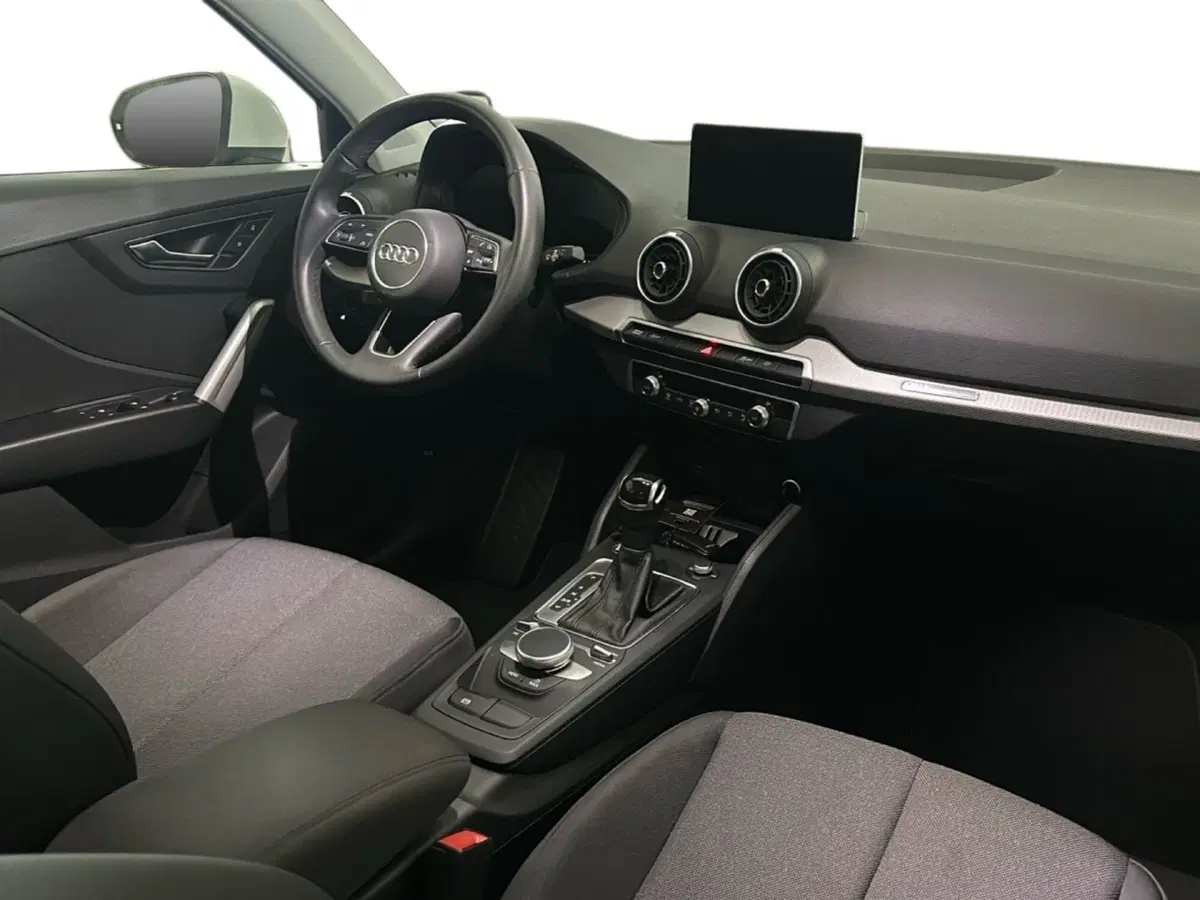 Audi Q2 usata a Napoli (10)
