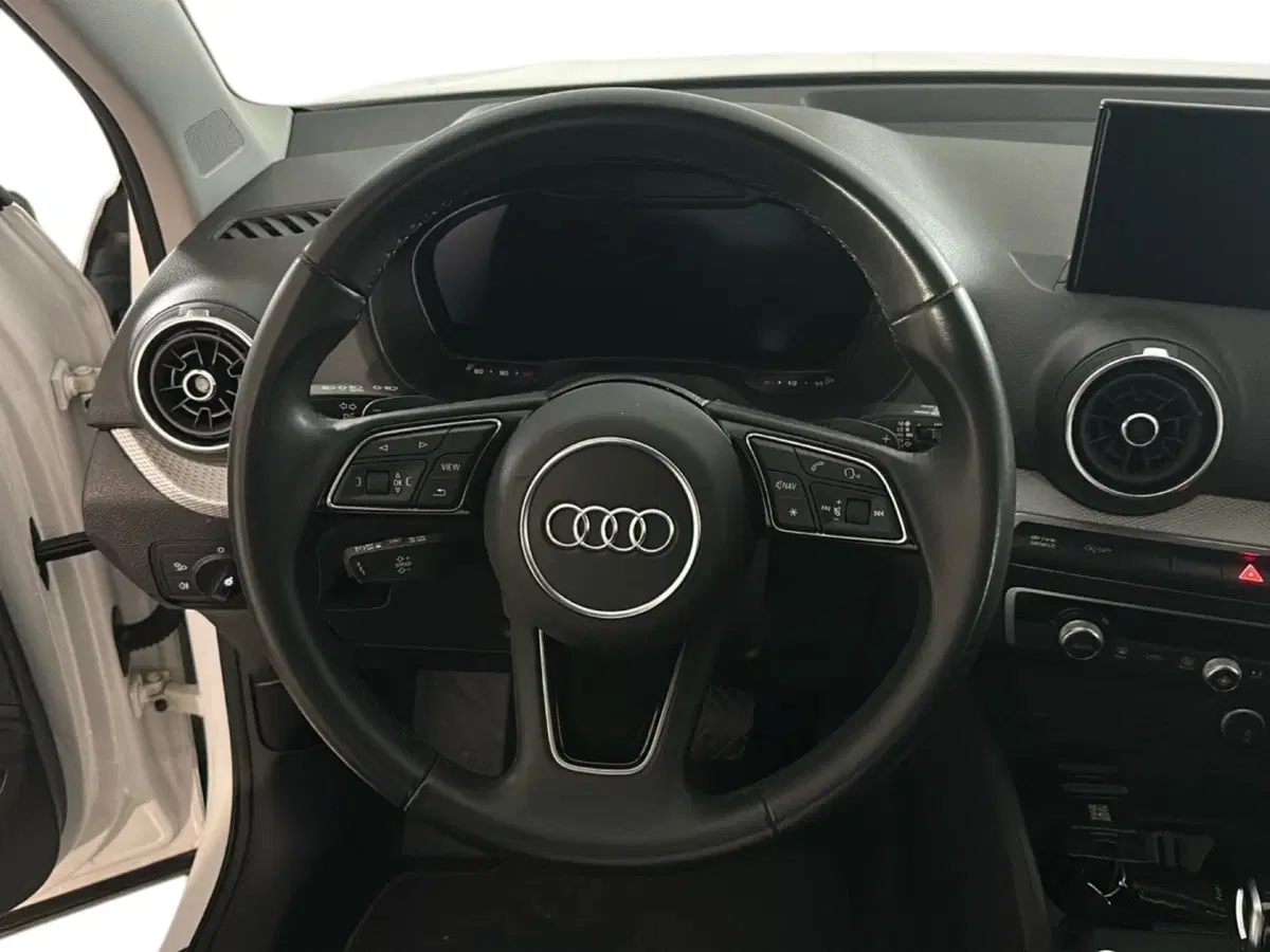 Audi Q2 usata a Napoli (11)