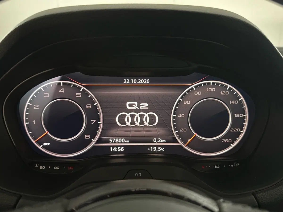 Audi Q2 usata a Napoli (12)