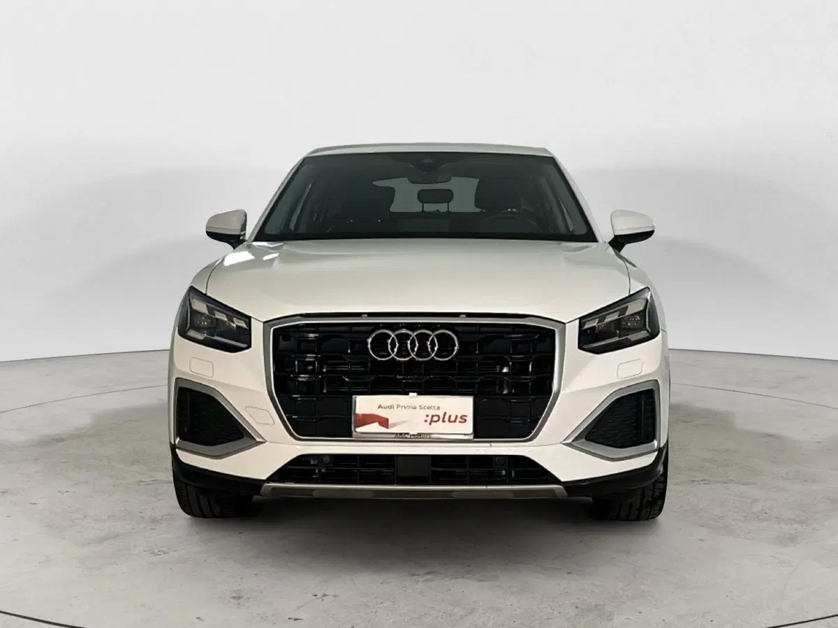 Audi Q2 usata a Napoli (2)