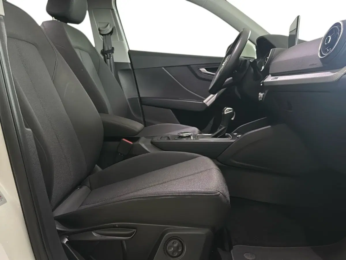Audi Q2 usata a Napoli (7)