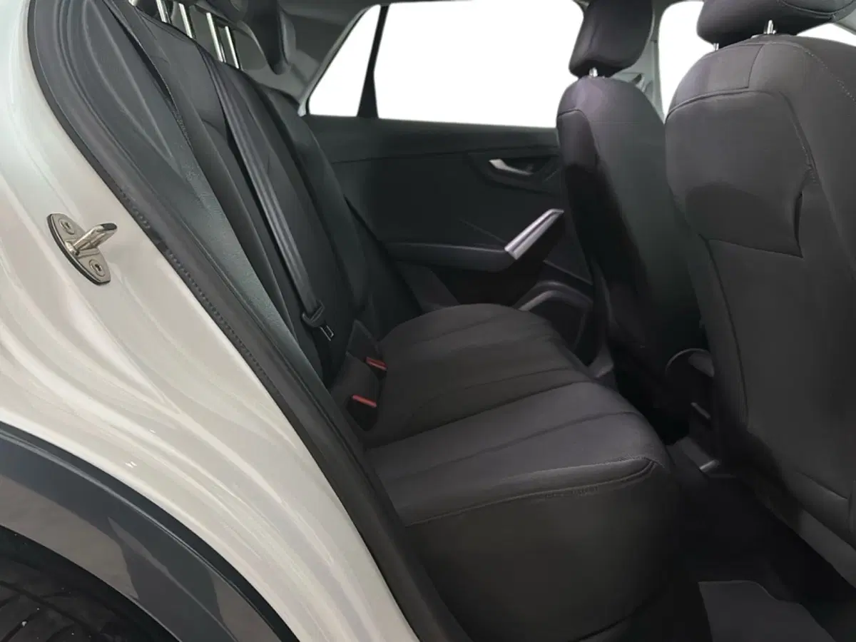 Audi Q2 usata a Napoli (8)