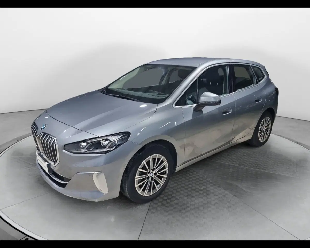BMW Serie 2 Active Tourer usata a Caserta