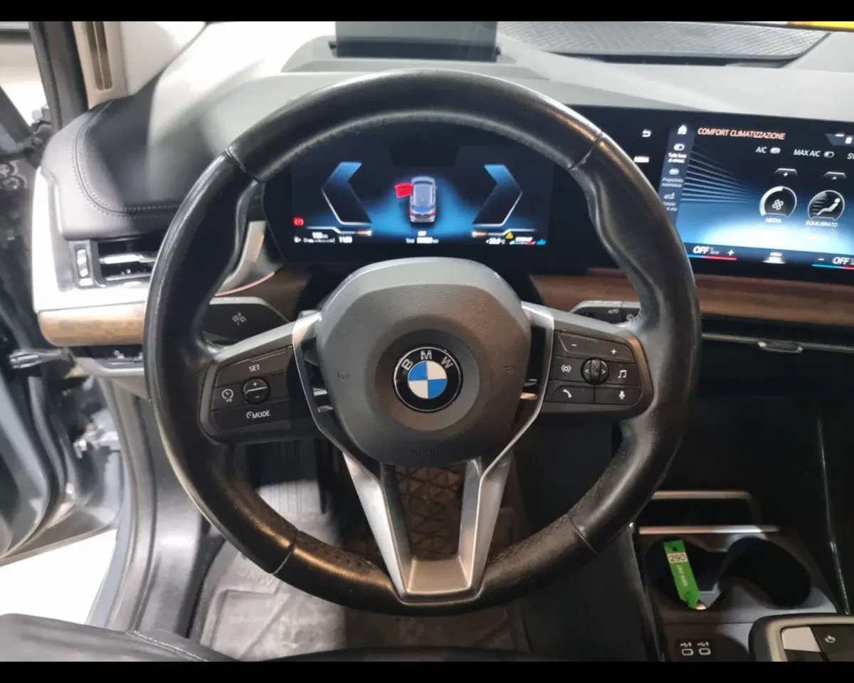 BMW Serie 2 Active Tourer usata a Caserta (18)