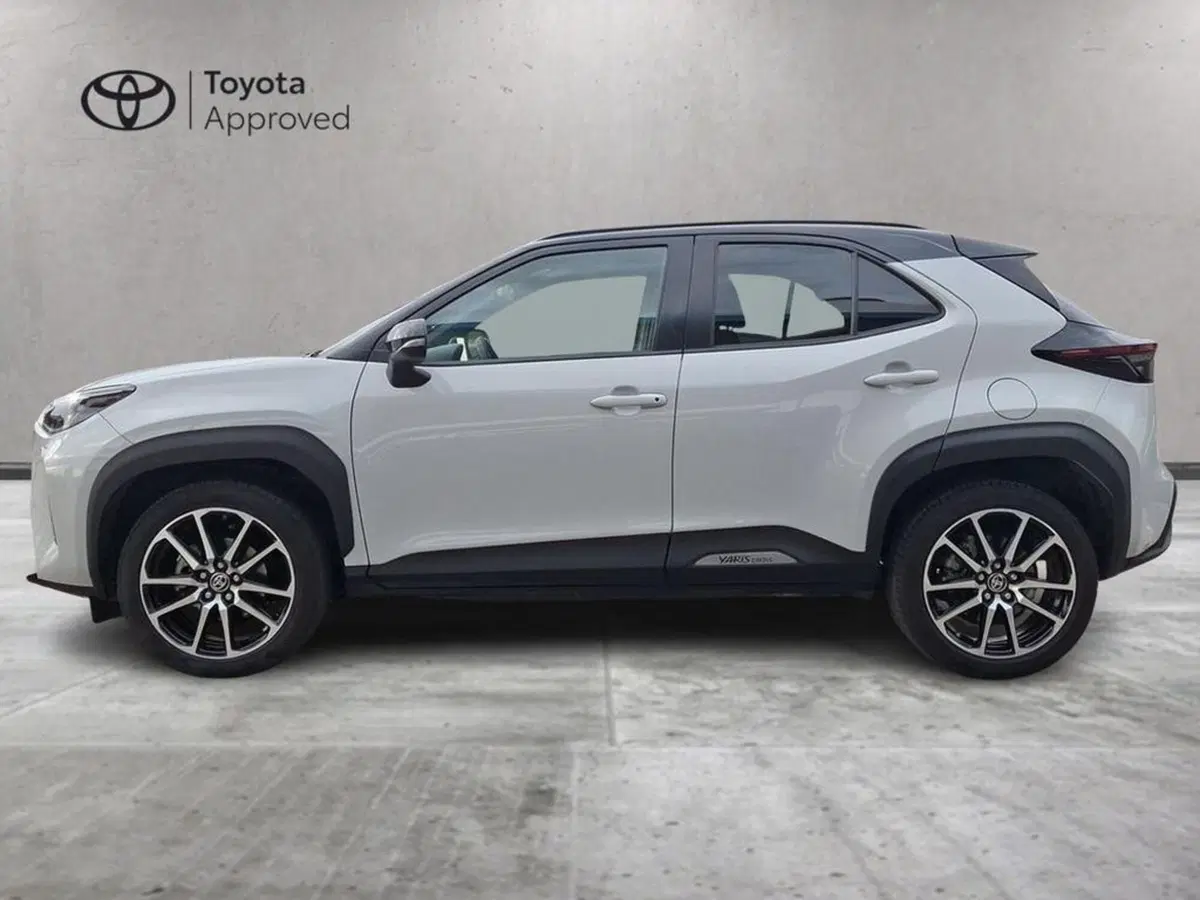 Toyota Yaris Cross usata a Roma (3)