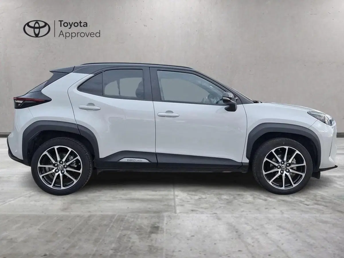 Toyota Yaris Cross usata a Roma (4)