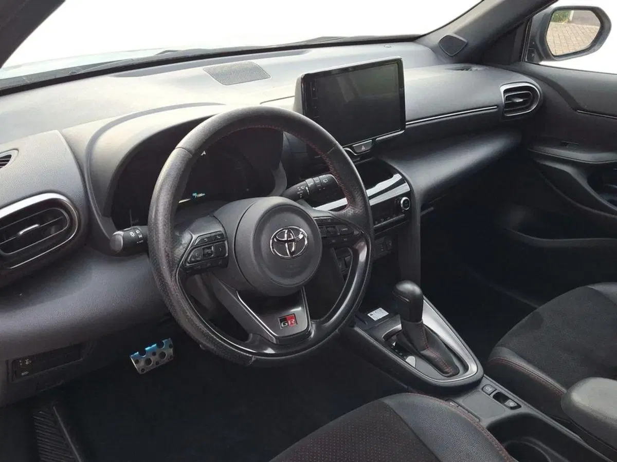 Toyota Yaris Cross usata a Roma (7)