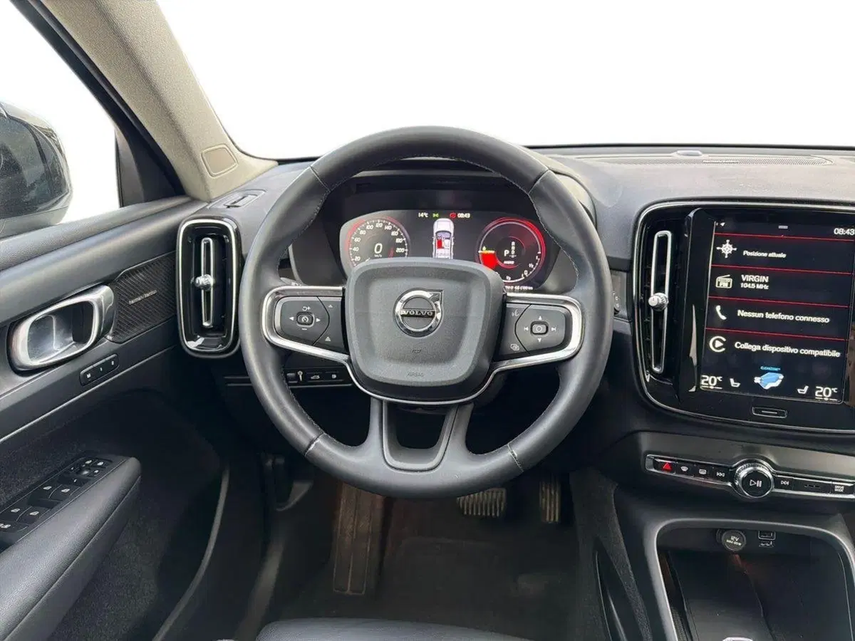 Volvo XC40 usata a Ravenna (11)