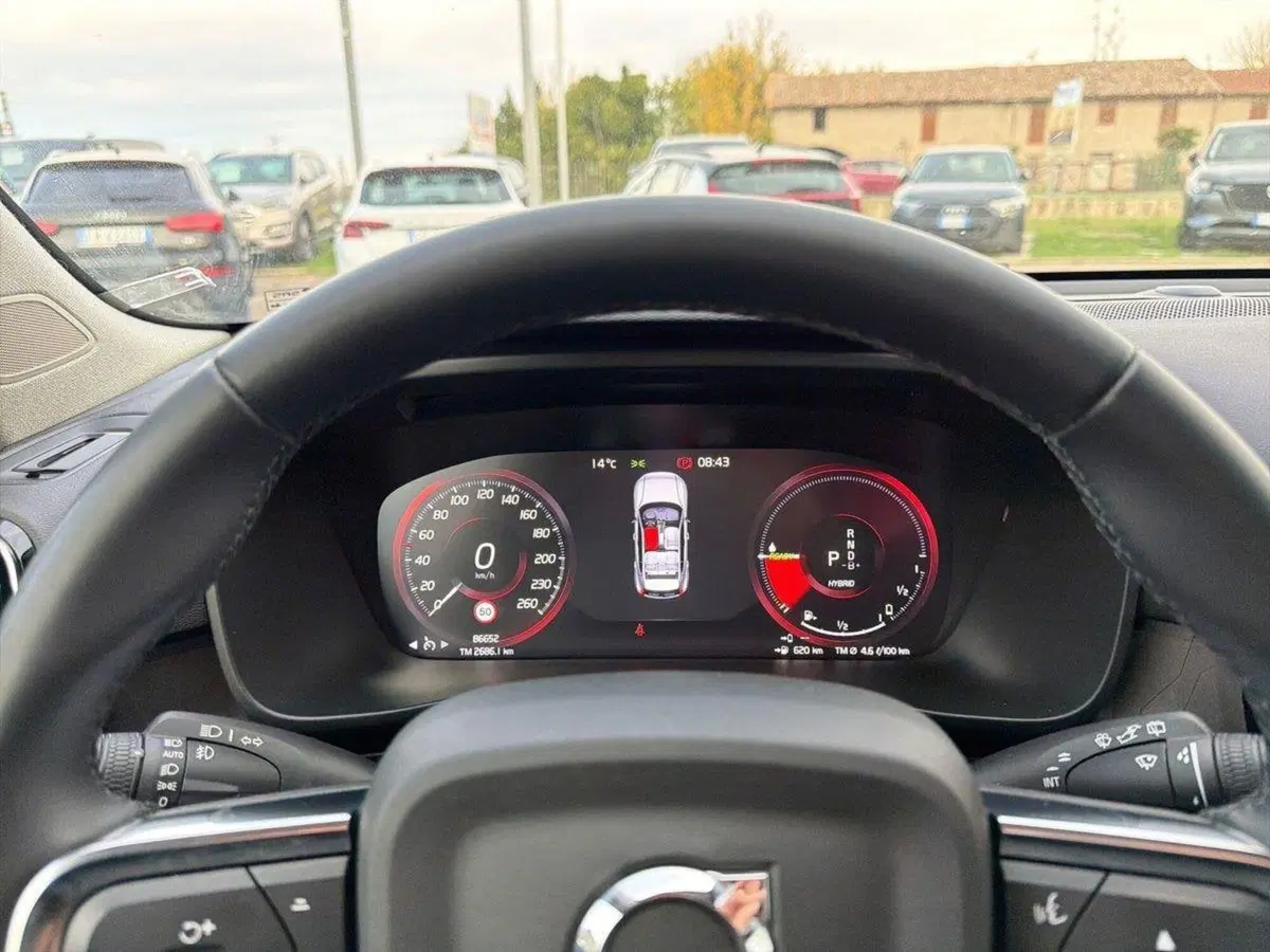 Volvo XC40 usata a Ravenna (12)