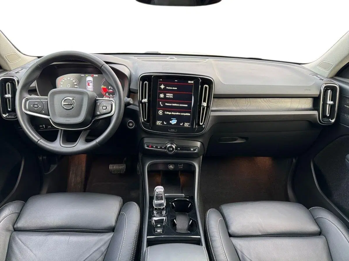 Volvo XC40 usata a Ravenna (6)