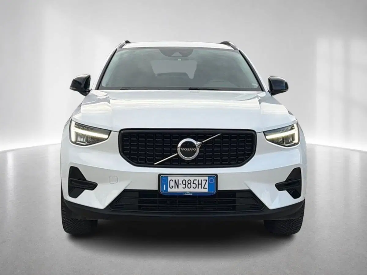 Volvo XC40 usata a Ravenna (9)