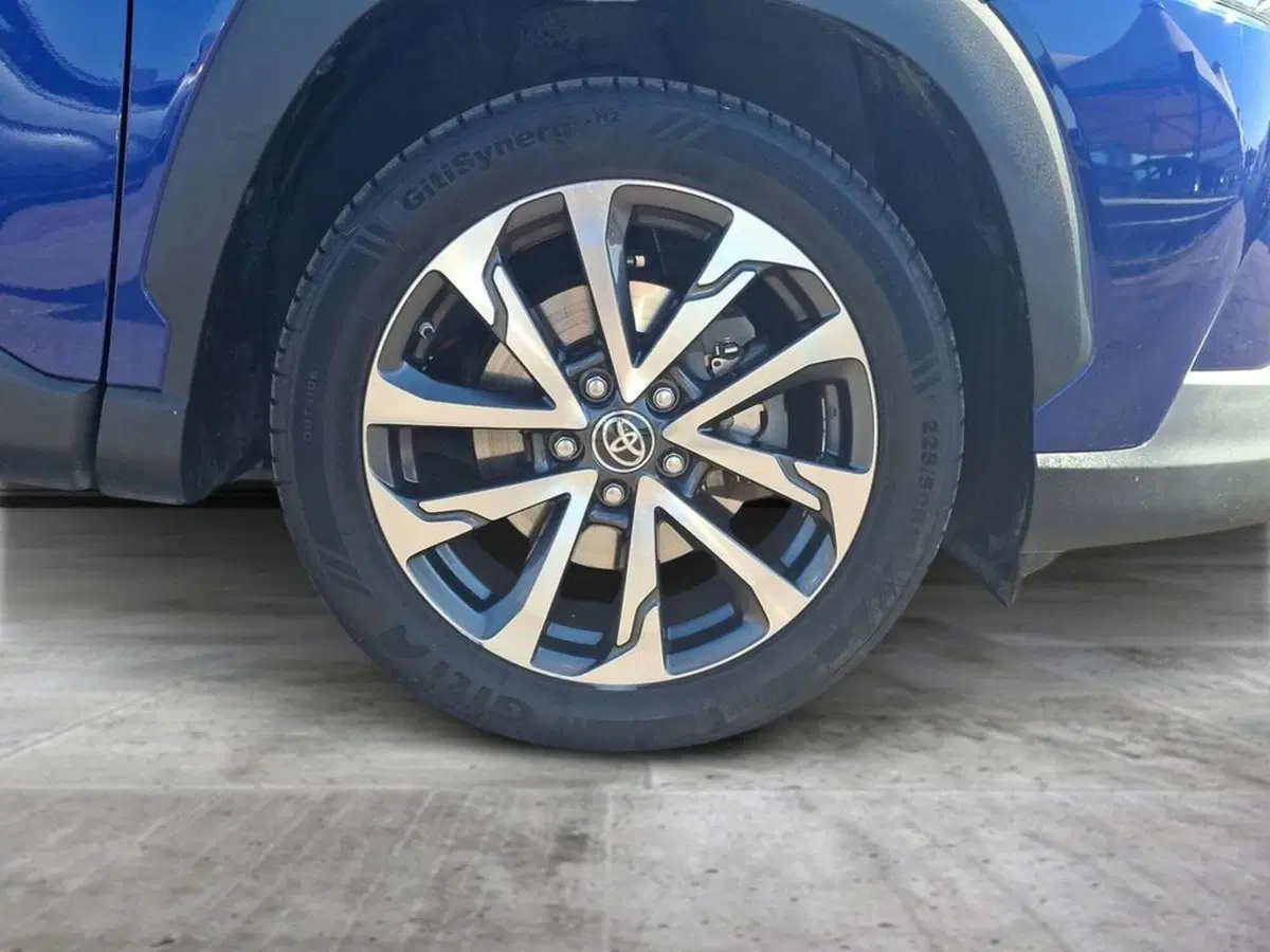 Toyota Corolla Cross Hybrid usata a Roma (14)