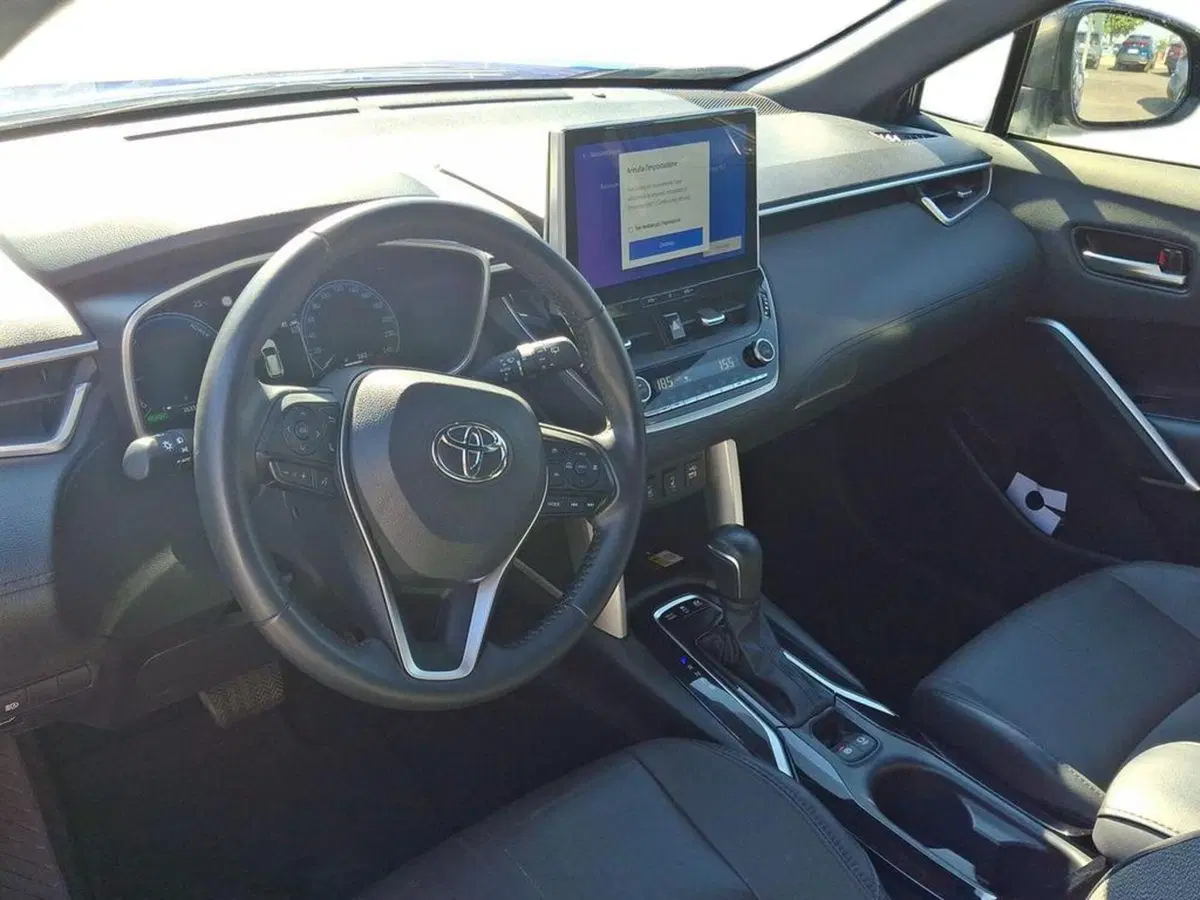 Toyota Corolla Cross Hybrid usata a Roma (7)