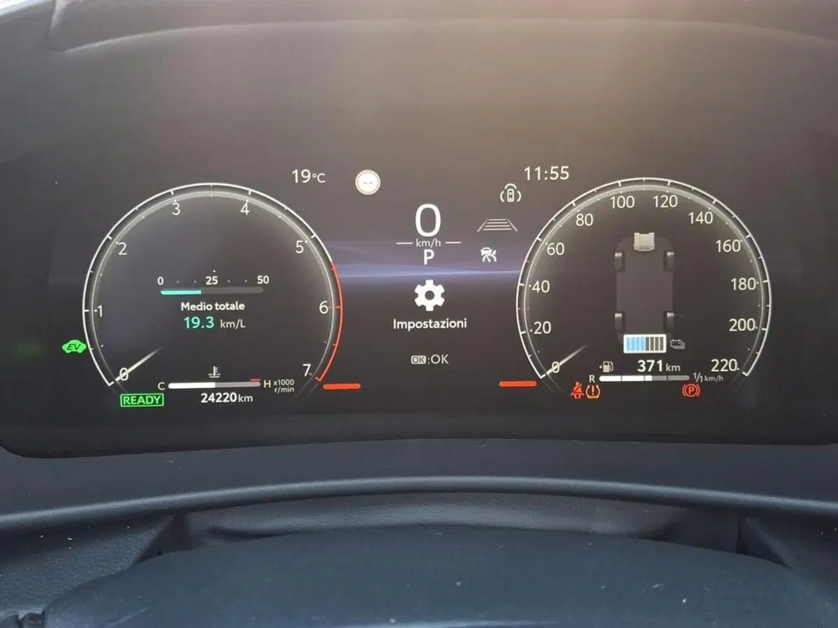 Toyota Toyota C-HR usata a Roma (9)